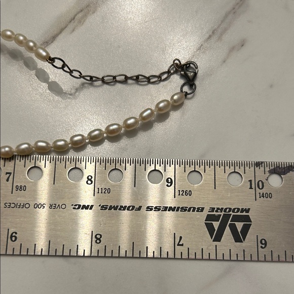 Salt water Pearl Necklace - Picture 4 of 6